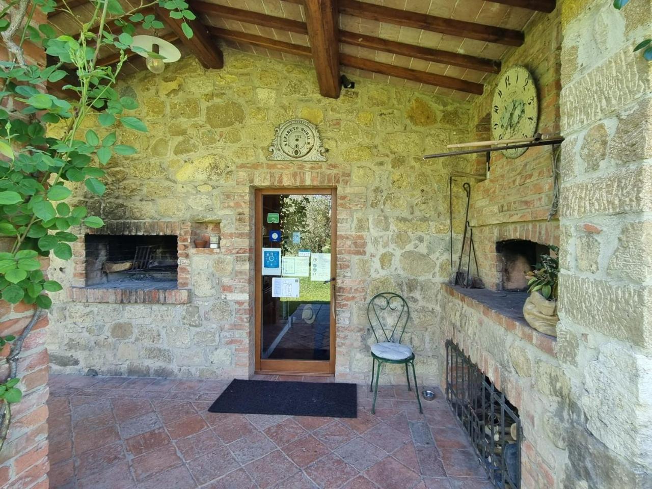Agriturismo Le Sorbelle D'Orcia Con Piscina Pienza Buitenkant foto